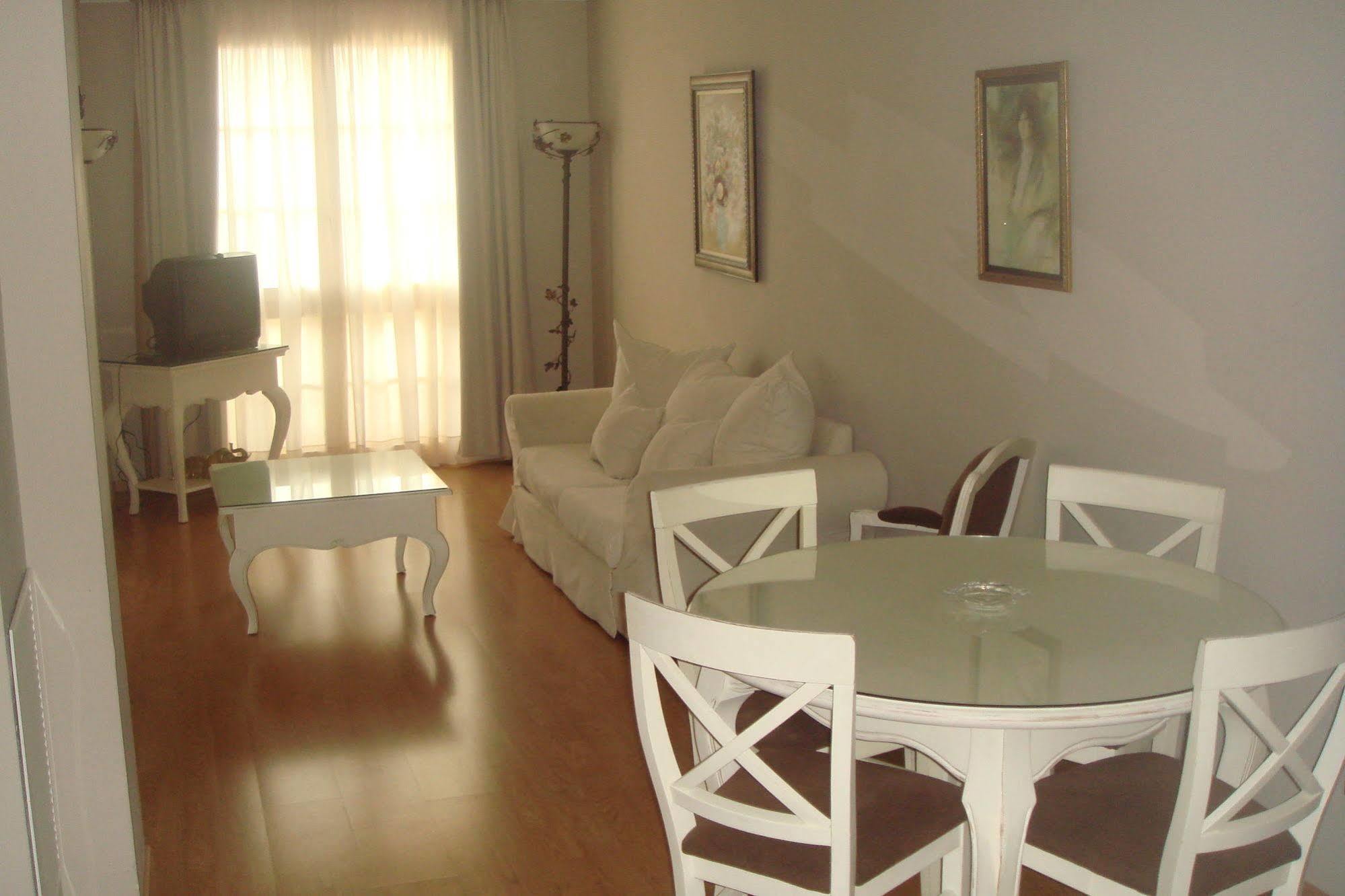 Apartaments Bt Vent De Garbi Empuriabrava Exteriör bild