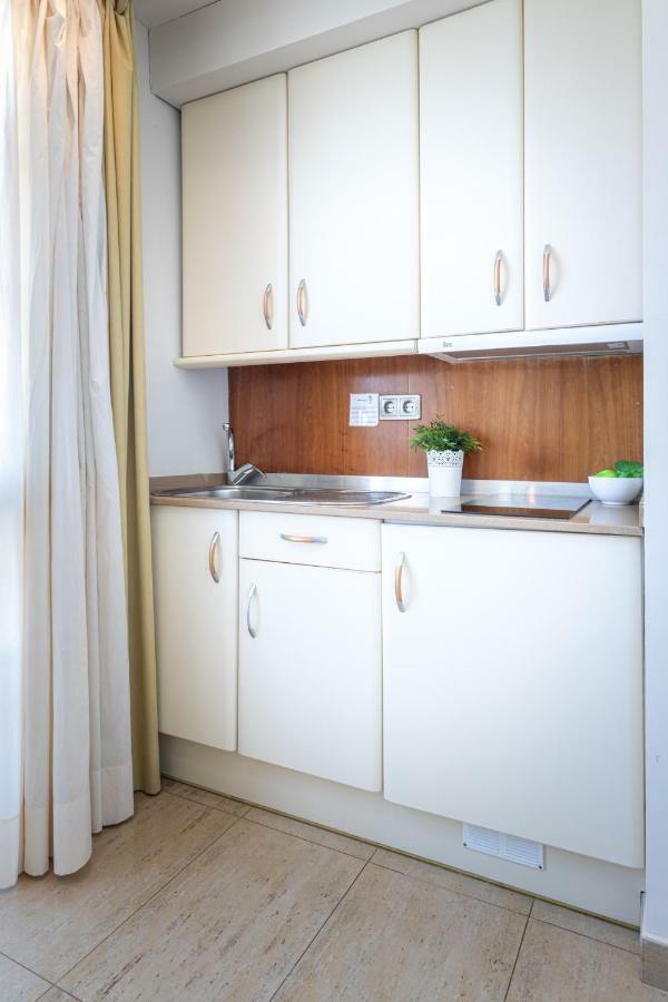 Apartaments Bt Vent De Garbi Empuriabrava Exteriör bild