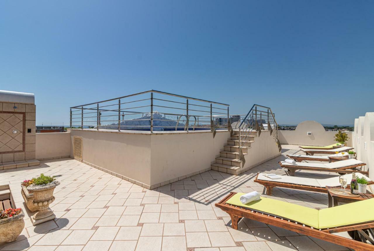 Apartaments Bt Vent De Garbi Empuriabrava Exteriör bild