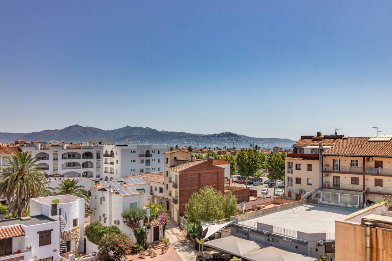 Apartaments Bt Vent De Garbi Empuriabrava Exteriör bild